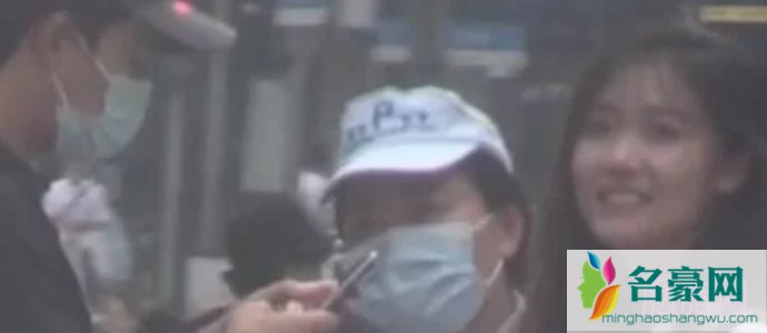黄轩和女朋友逛街