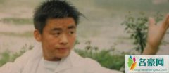 王宝强女友冯清开豪车素颜状态差 王宝强女友高清