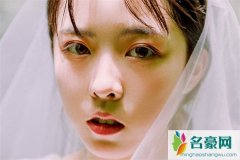 一发就会被秒赞的句子抖音,井蛙不可语海
