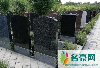 2022年清明立碑还是三周年立碑1