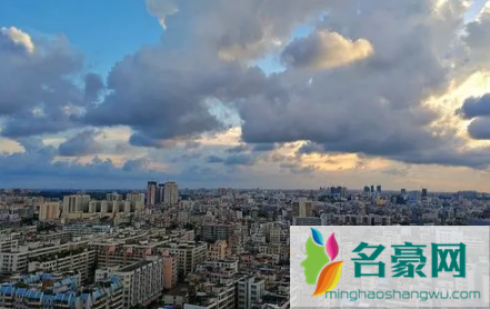 2022广东四月份要穿外套吗3