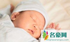 宝宝睡觉总抻吧是什么原因 影响宝宝睡眠的因素