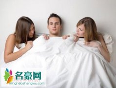 女人出轨后生活表现有哪些异常，揭女人精神出轨后