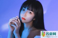 朋友圈说说的好句子阳光,你若盛开，蝴蝶自来