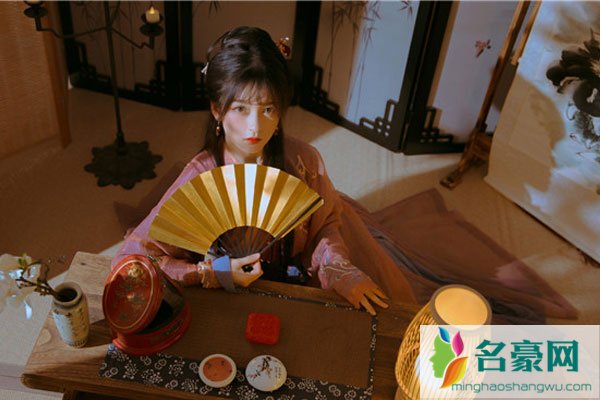发给女朋友暖心的短句