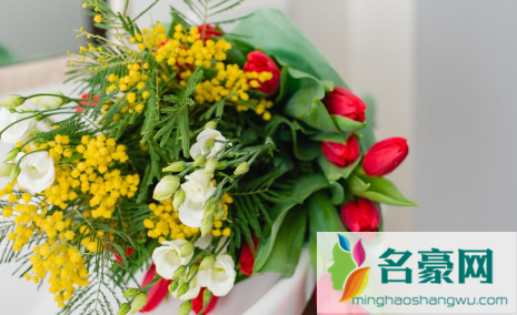 去世第一年清明闺女能献花吗20223