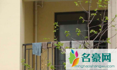 阳台地漏一般留在什么位置2