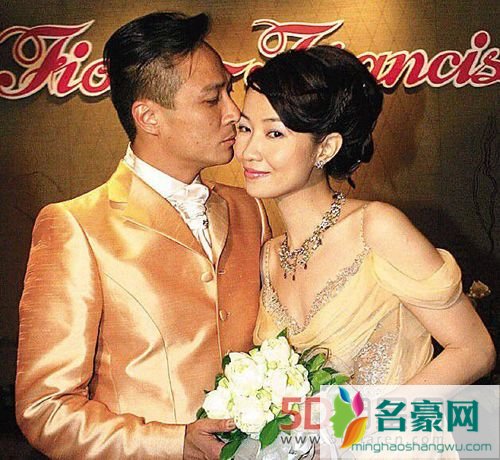 吴镇宇老婆去世了吗 吴镇宇前任老婆去世