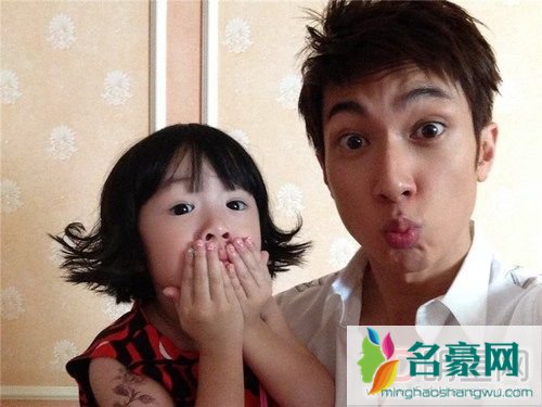 吴尊刘梓妍婚纱照 吴尊承认欺骗粉丝
