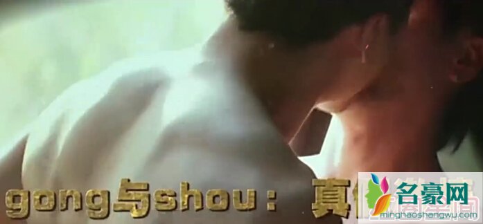 烈日灼心邓超段奕宏舌吻剧照邓超段奕宏脱衣吻胸激情视频