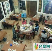 川美副教授王小箭强吻女生被处分 揭其个人资料微