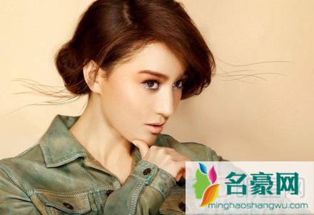 女神周庭伊个人资料经历 周庭伊年龄多大了