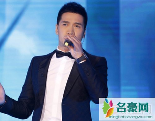 何晟铭强吻袁姗姗 袁姗姗何晟铭接吻吻戏 