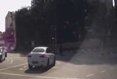 新加坡幽灵车事件，街头凭空出现幽灵车(纯属造谣