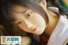 清晨励志一句话,向前看，阳光明媚