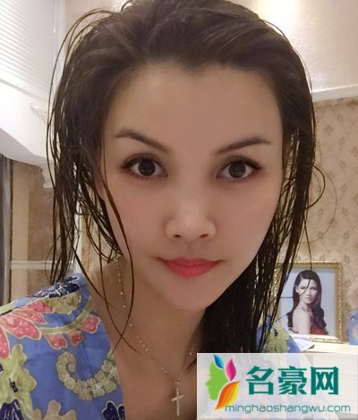 模特莫万丹老公是谁 模特莫万丹老公儿子照片