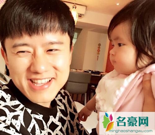 谢娜张杰抱阿雅孩子 谢娜安七炫吻戏张杰