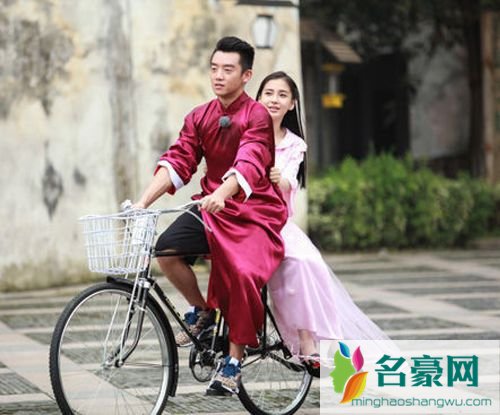 郑恺弃baby恋上伊一 郑恺女友是伊一吗
