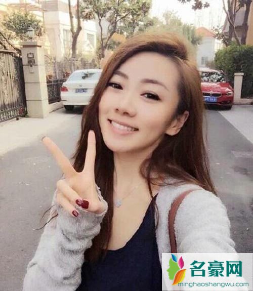 郑恺弃baby恋上伊一 郑恺女友是伊一吗