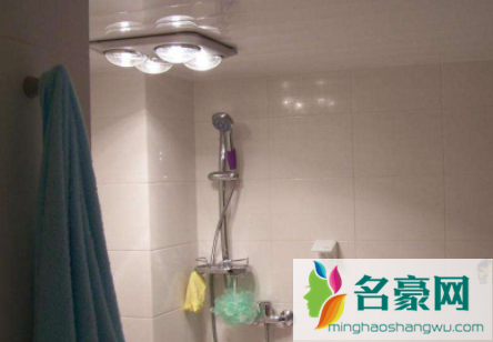 怀孕洗澡可以开浴霸对胎儿有伤害吗3