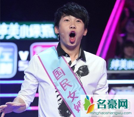 白举纲个人照片 白举纲参加男左女右