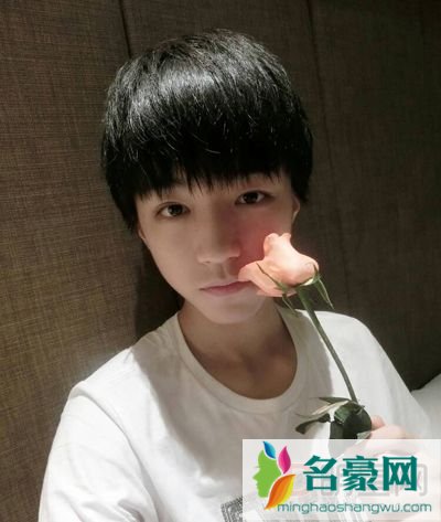 王俊凯和左溢谁更帅 左溢和王俊凯的合照对比照