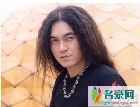  中国好声音刘佳琪《放手去爱》vs陈其楠《你等我》原唱及歌词
