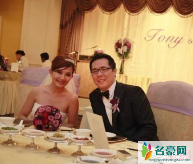 梁静茹承认离婚是怎么回事 梁静茹离婚背后原因曝光