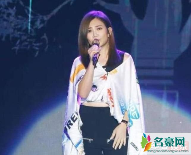 梁静茹承认离婚是怎么回事 梁静茹离婚背后原因曝光