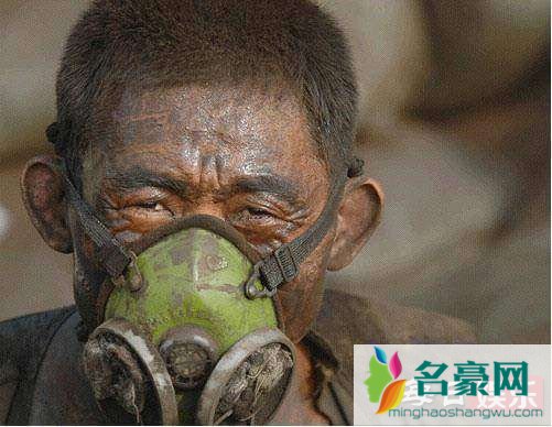 袁立否认私吞善款说了什么 袁立私吞善款是真的吗?