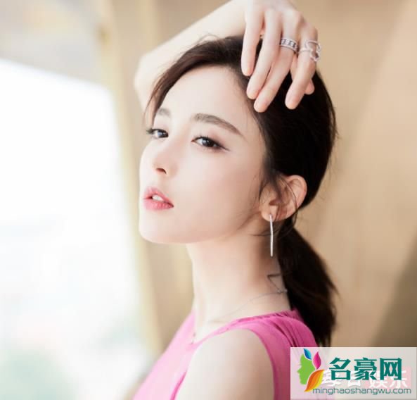 古力娜扎交往过几个男朋友 古力娜扎现任男友是谁?