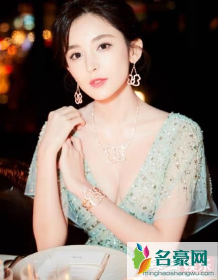 古力娜扎交往过几个男朋友 古力娜扎现任男友是谁?