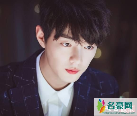 肖战喜欢年龄小的女生是真的吗 肖战可以接受小多少的女生？