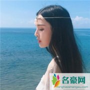美女总裁爱上我，保镖和女总裁的浪漫爱情故事