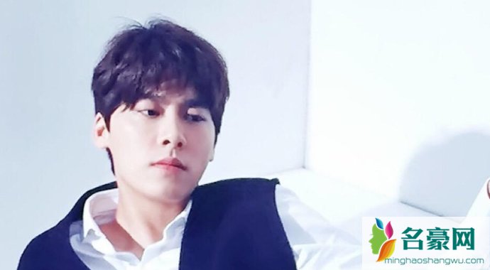 李易峰觉得虞书欣很可爱