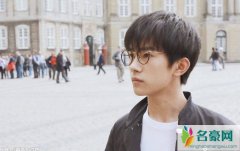 胖虎拍的易烊千玺前空翻 千玺弟弟翻车视频被胖虎