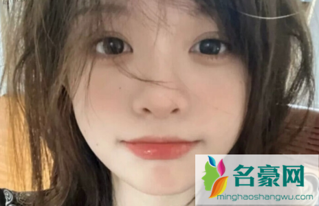 怎么开导女生忘掉前任1
