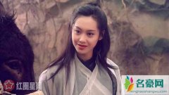 原来朱茵还是忘不了周星驰 朱茵节目聊周星驰令人