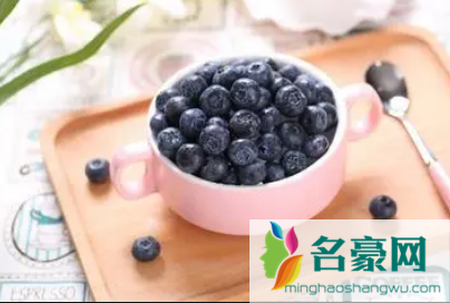 洗蓝莓要用盐水泡吗2