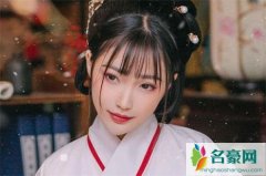 满足女孩安全感的一段话（让她有安全感太重要）