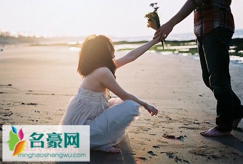 婚外恋男人动情的表现