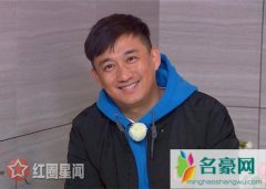 黄磊自曝重女轻男 称三胎是儿子很遗憾没凑齐三朵