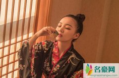 清晨早安暖心祝福语（好舍不得将你从梦里唤醒）