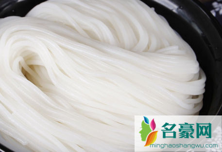 用热水泡开的米粉放冰箱几天1