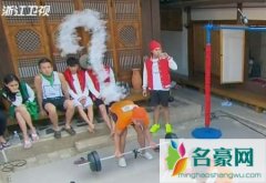 奔跑吧兄弟郑恺放屁熏翻队友哪一期 郑恺康熙来了