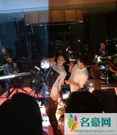 谢娜和张杰离婚现场 张杰谢娜结婚现场