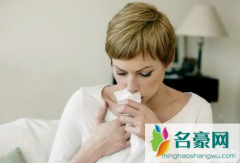 为什么有些人见人就吐痰 吐口水导致打架谁的责任