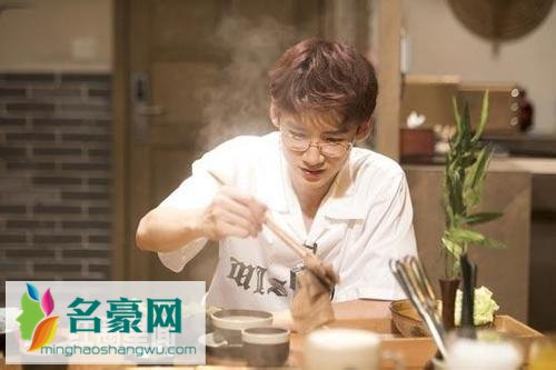 白敬亭父母是干什么的
