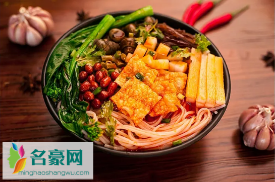 螺蛳粉臭味是酸笋的还是螺蛳的2