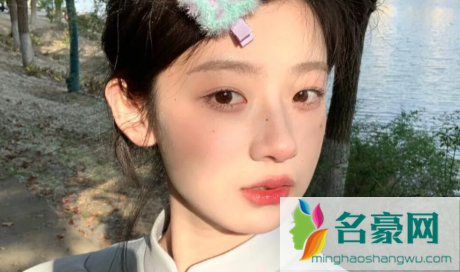 恋爱的事千万不要和别人说为什么1